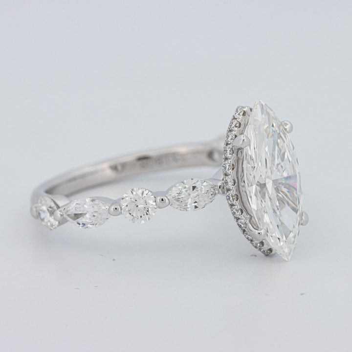 1,57 CT Marquise Cut Under-Halo Pavé Solitaire (LG)