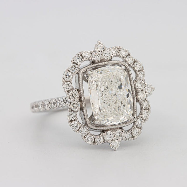 "Queen" Solitaire (LG) - ZIZOV DIAMONDS