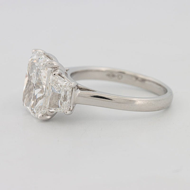 The "Aura" Solitaire (LG) - ZIZOV DIAMONDS