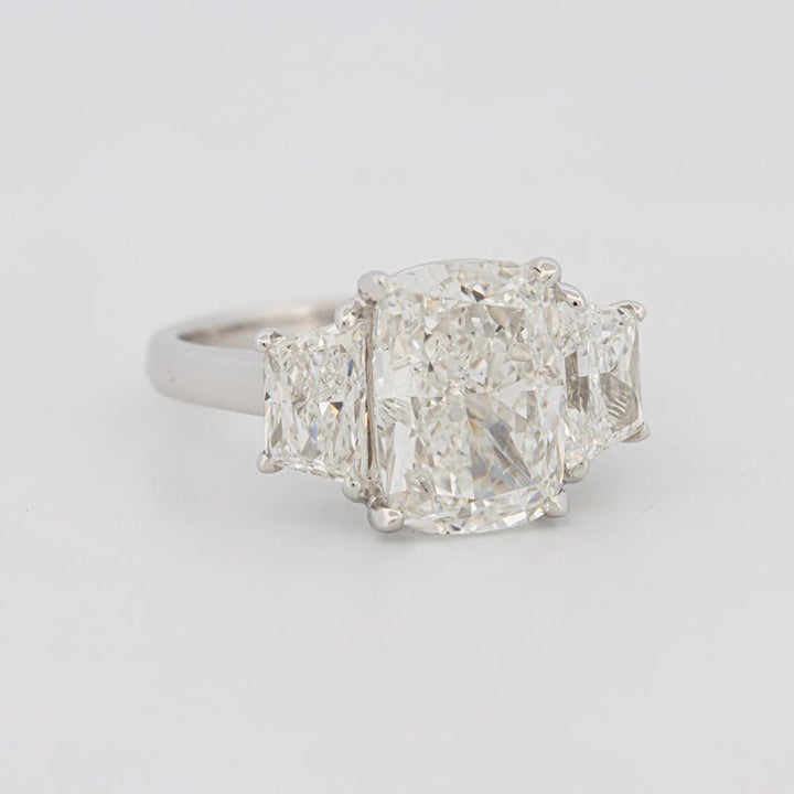 The "Aura" Solitaire (LG) - ZIZOV DIAMONDS