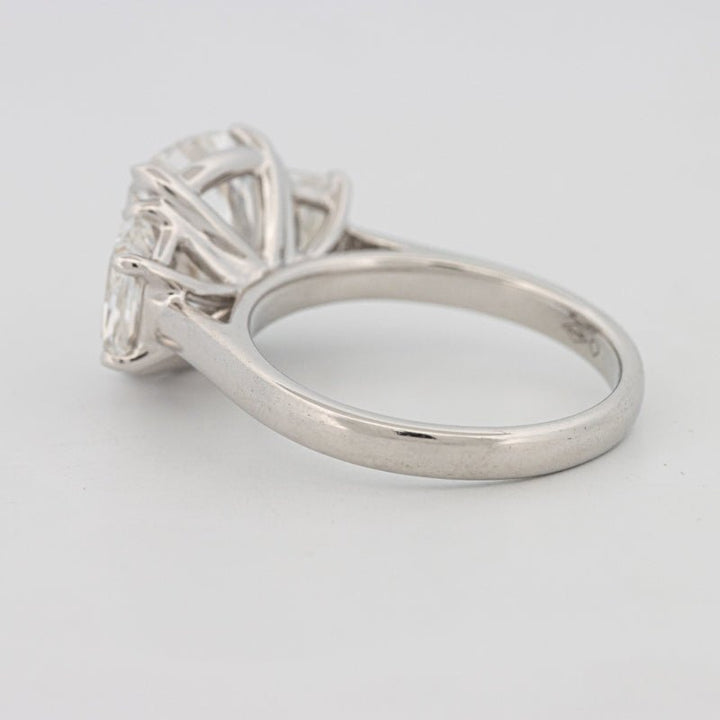 The "Aura" Solitaire (LG) - ZIZOV DIAMONDS