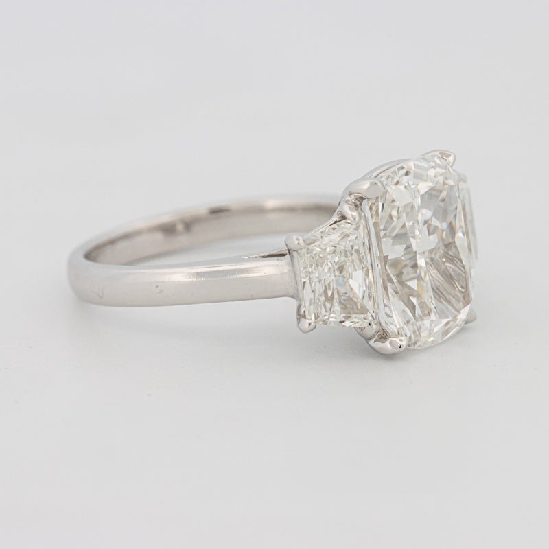 The "Aura" Solitaire (LG) - ZIZOV DIAMONDS