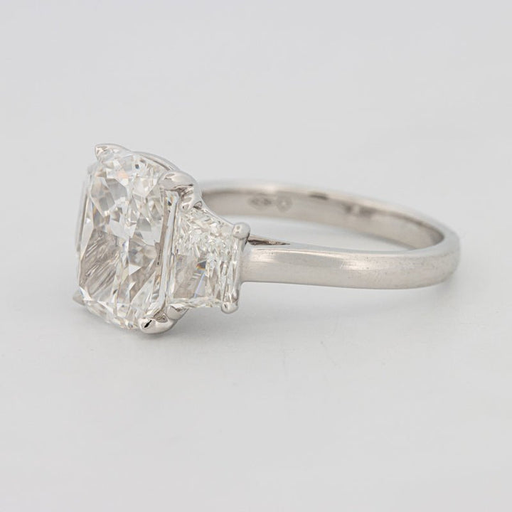 The "Aura" Solitaire (LG) - ZIZOV DIAMONDS