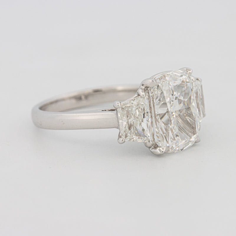 The "Aura" Solitaire (LG) - ZIZOV DIAMONDS