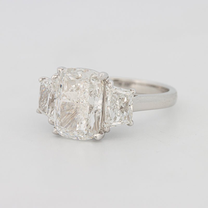 The "Aura" Solitaire (LG) - ZIZOV DIAMONDS