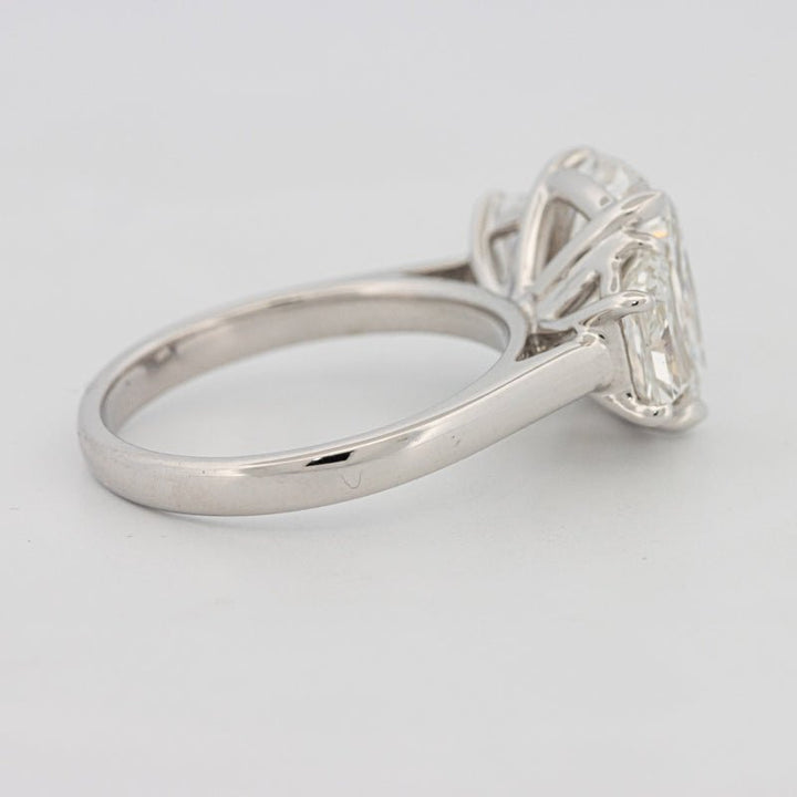 The "Aura" Solitaire (LG) - ZIZOV DIAMONDS