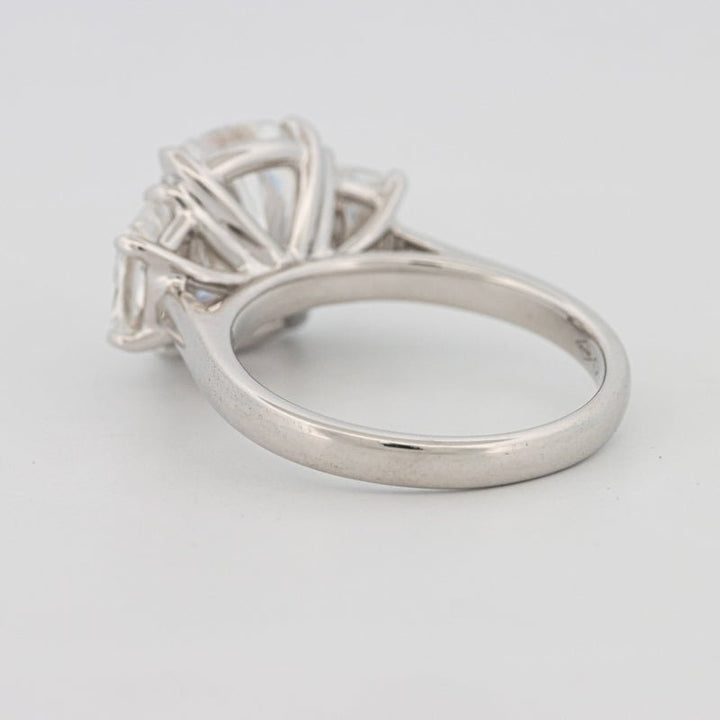 The "Aura" Solitaire (LG) - ZIZOV DIAMONDS