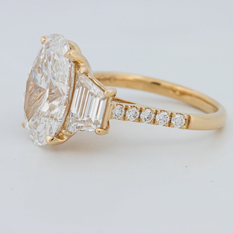 The "Mytheresa" Solitaire (LG) - ZIZOV DIAMONDS