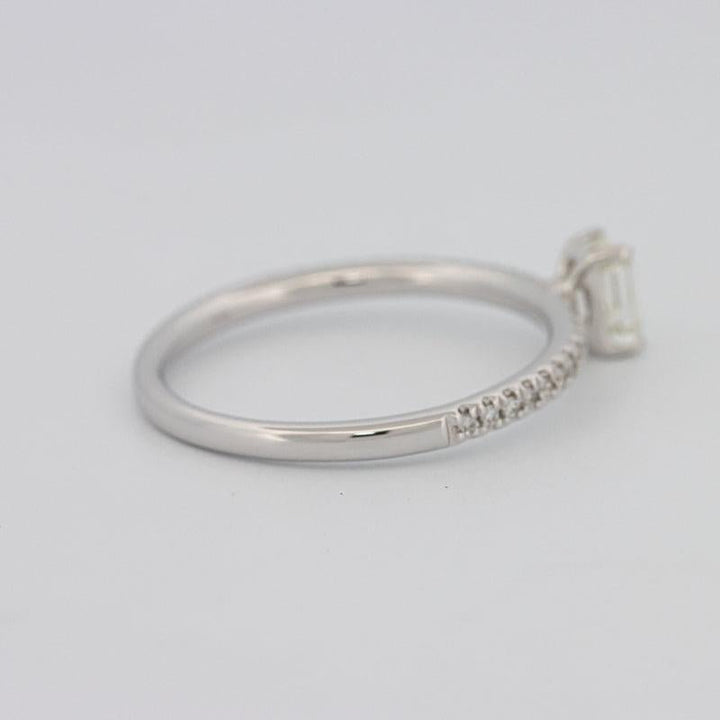 0.37 CT Emerald Solitaire Pavé Ring - ZIZOV DIAMONDS