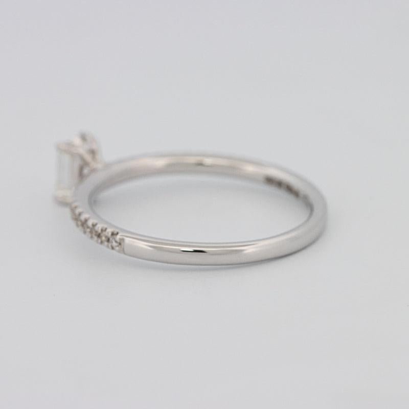 0.37 CT Emerald Solitaire Pavé Ring - ZIZOV DIAMONDS