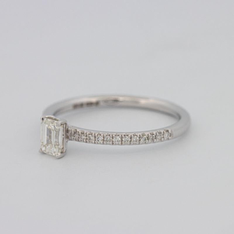 0.37 CT Emerald Solitaire Pavé Ring - ZIZOV DIAMONDS