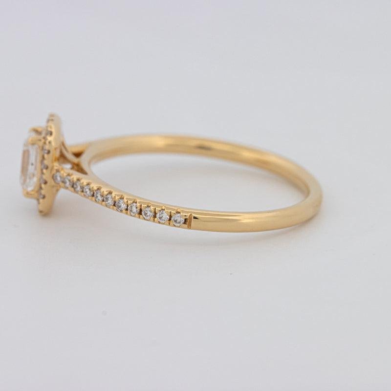 0.40 CT Emerald Cut Halo Solitaire - ZIZOV DIAMONDS