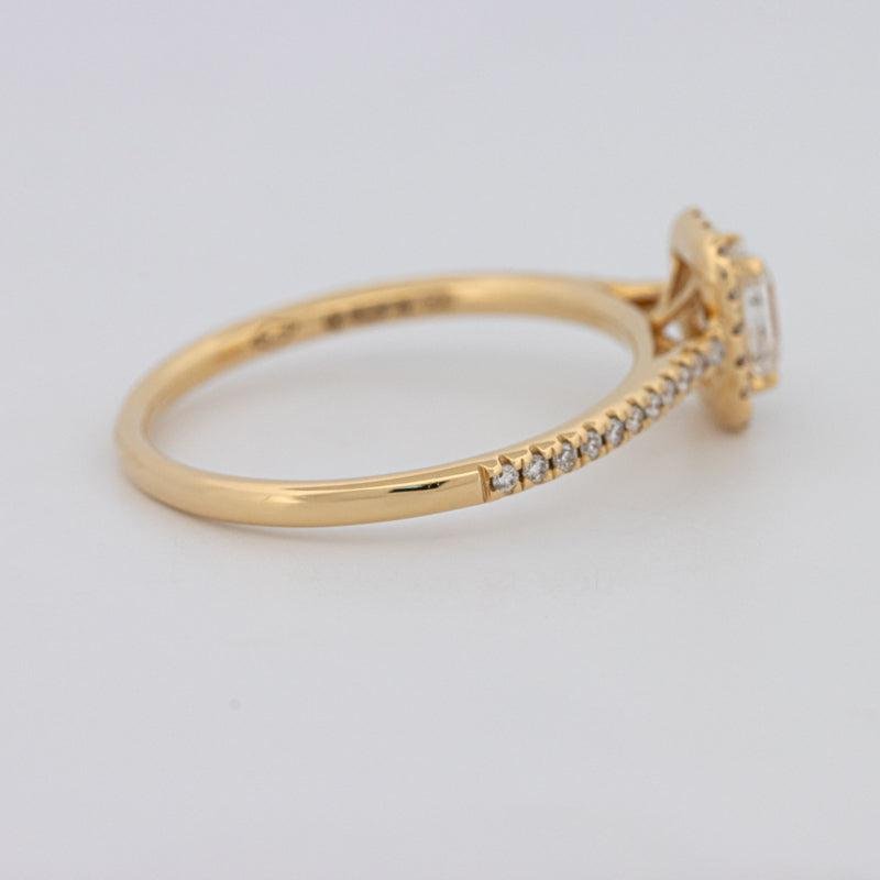 0.40 CT Emerald Cut Halo Solitaire - ZIZOV DIAMONDS