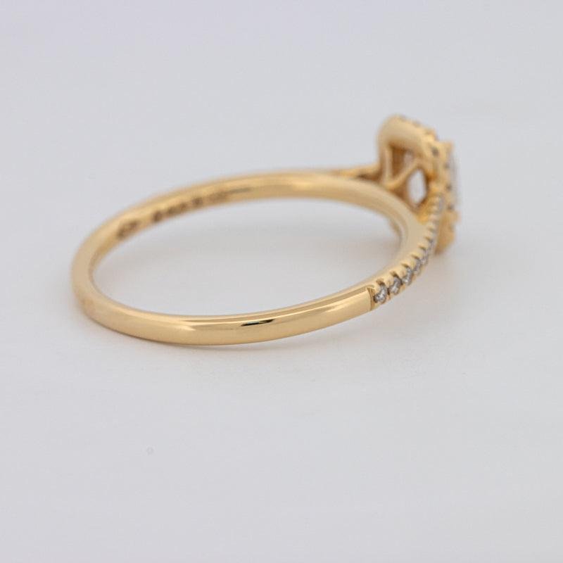 0.40 CT Emerald Cut Halo Solitaire - ZIZOV DIAMONDS