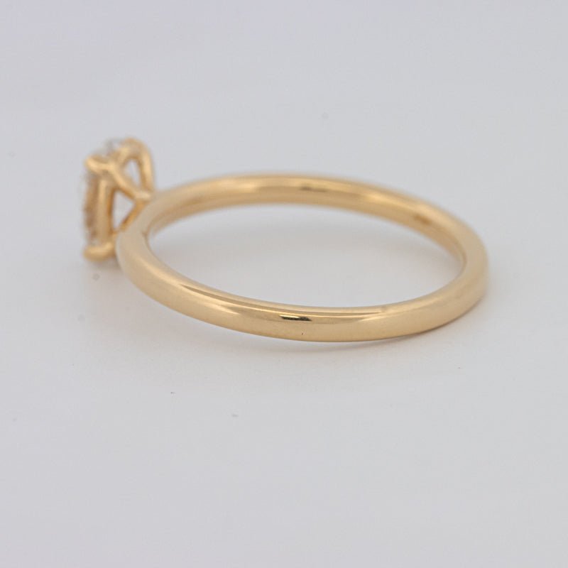 0.70 CT Classic Oval Cut Solitaire - ZIZOV DIAMONDS