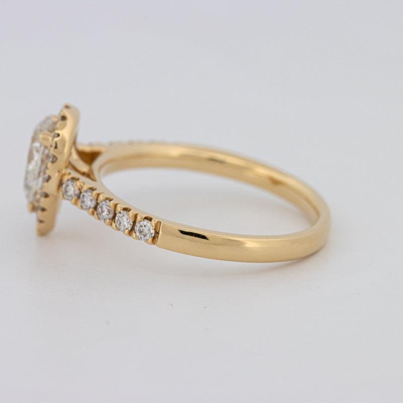 0.75 CT Pearshape Halo Solitaire - ZIZOV DIAMONDS