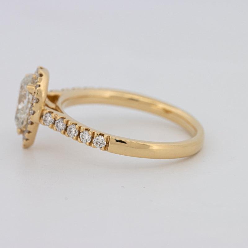 0.75 CT Pearshape Halo Solitaire - ZIZOV DIAMONDS