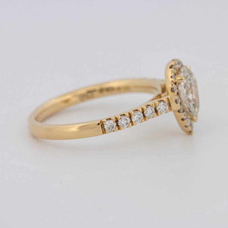 0.75 CT Pearshape Halo Solitaire - ZIZOV DIAMONDS