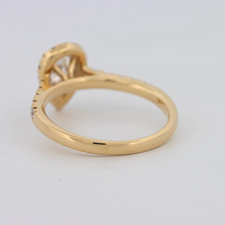 0.75 CT Pearshape Halo Solitaire - ZIZOV DIAMONDS