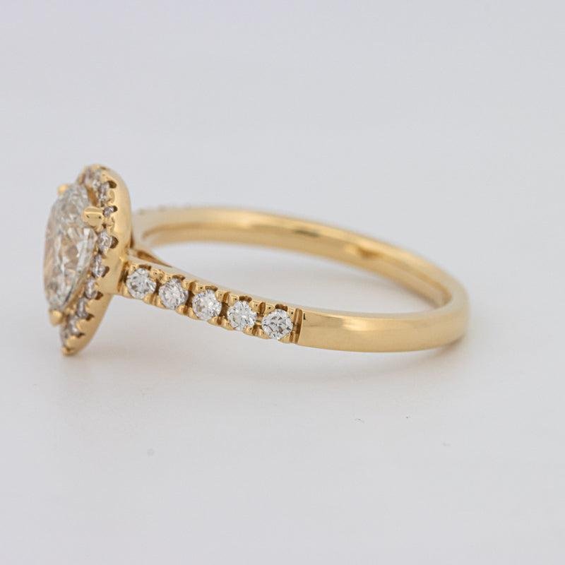 0.75 CT Pearshape Halo Solitaire - ZIZOV DIAMONDS