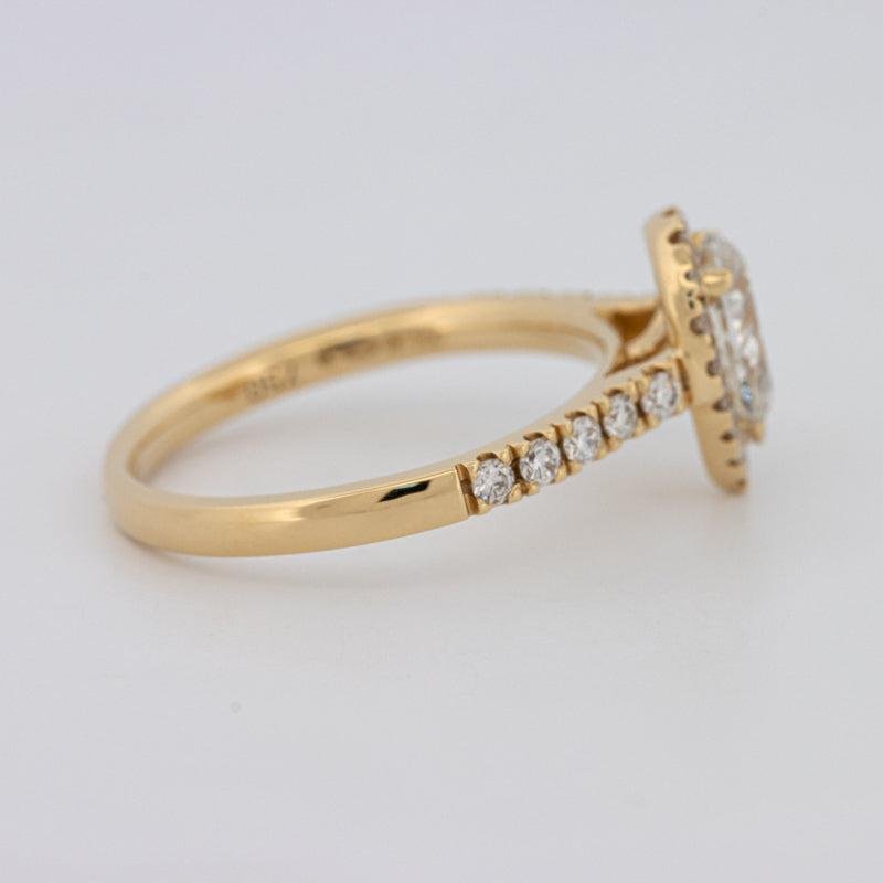 0.75 CT Pearshape Halo Solitaire - ZIZOV DIAMONDS