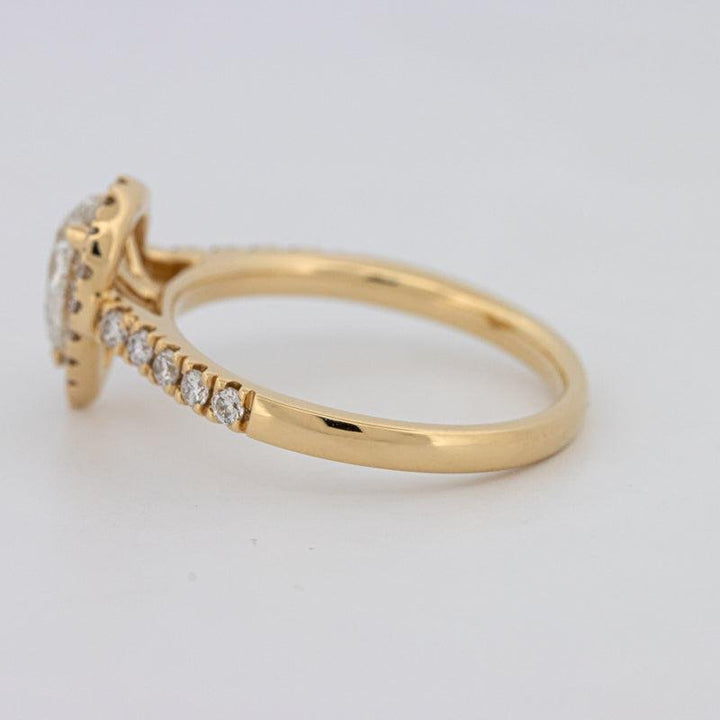 0.75 CT Pearshape Halo Solitaire - ZIZOV DIAMONDS