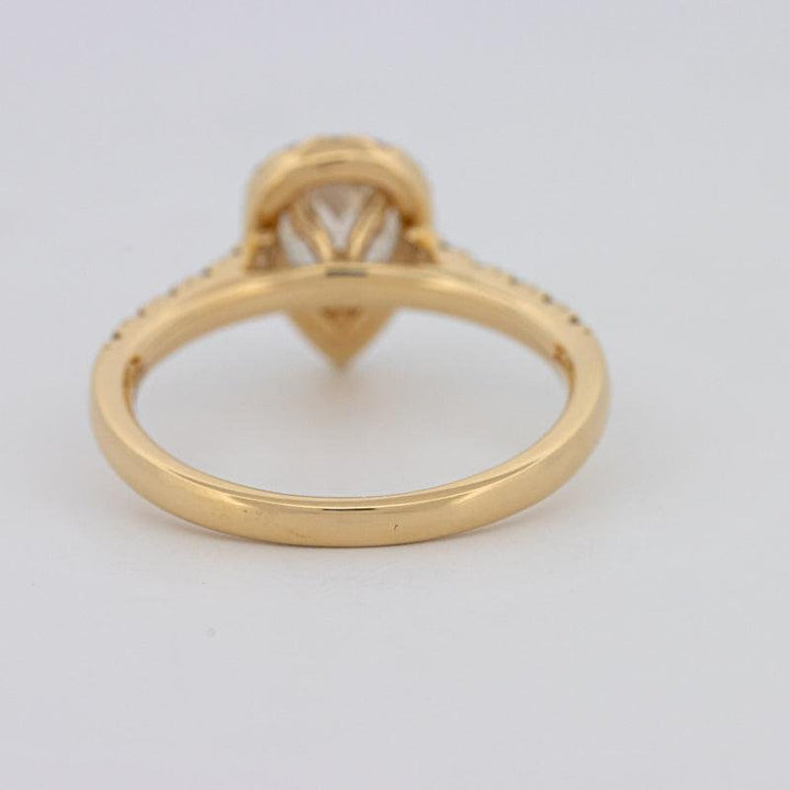 0.75 CT Pearshape Halo Solitaire - ZIZOV DIAMONDS