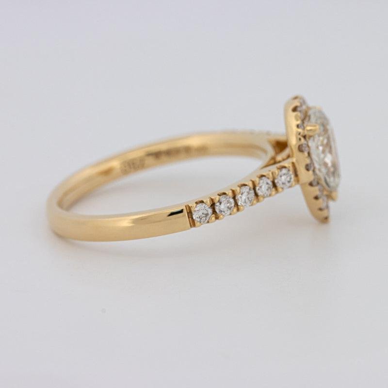 0.75 CT Pearshape Halo Solitaire - ZIZOV DIAMONDS