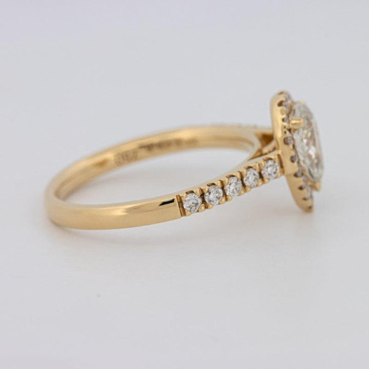 0.75 CT Pearshape Halo Solitaire - ZIZOV DIAMONDS