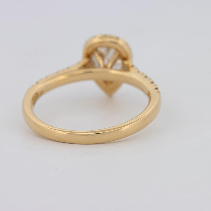 0.75 CT Pearshape Halo Solitaire - ZIZOV DIAMONDS