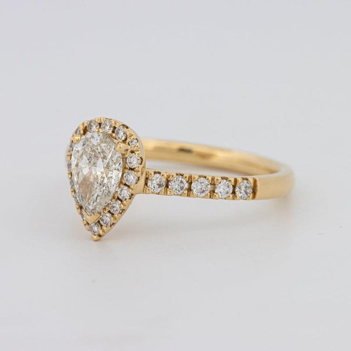 0.75 CT Pearshape Halo Solitaire - ZIZOV DIAMONDS