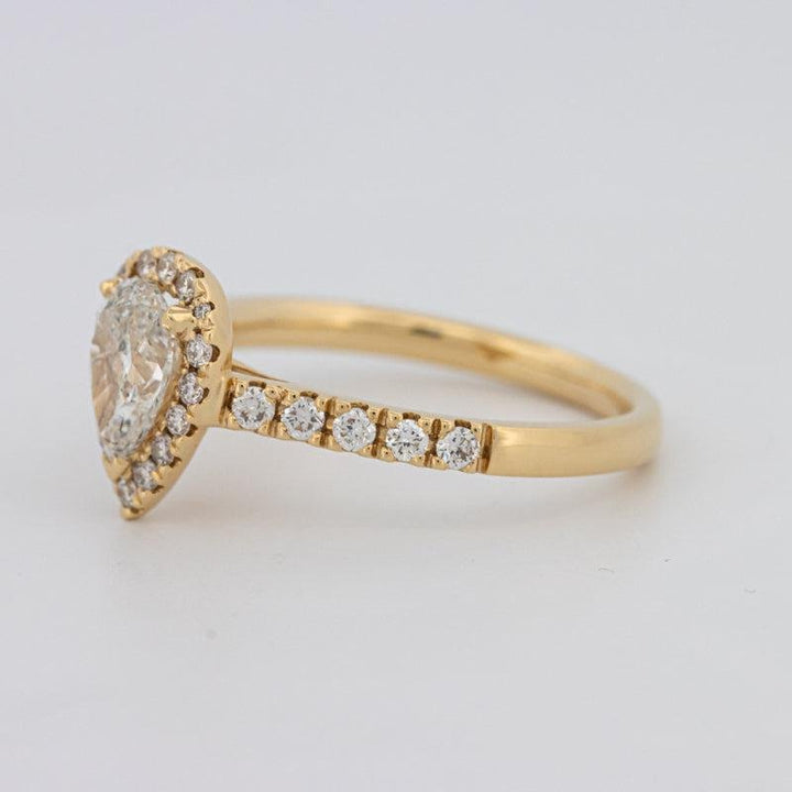 0.75 CT Pearshape Halo Solitaire - ZIZOV DIAMONDS