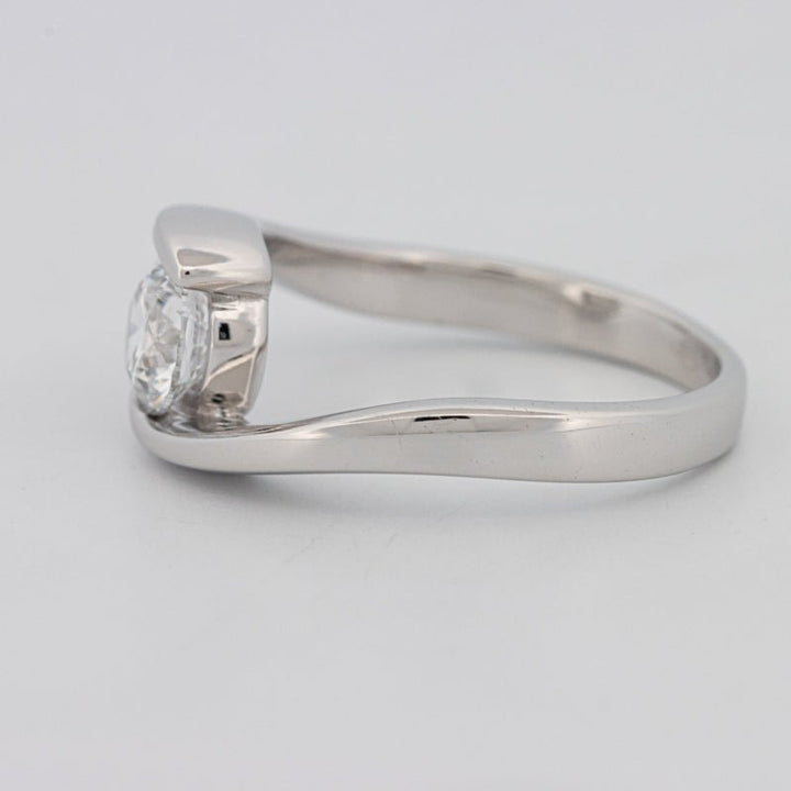 0.85 CT "Single Twist" Ring (LG) - ZIZOV DIAMONDS