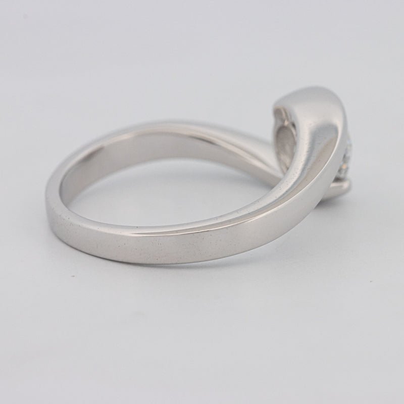 0.85 CT "Single Twist" Ring (LG) - ZIZOV DIAMONDS