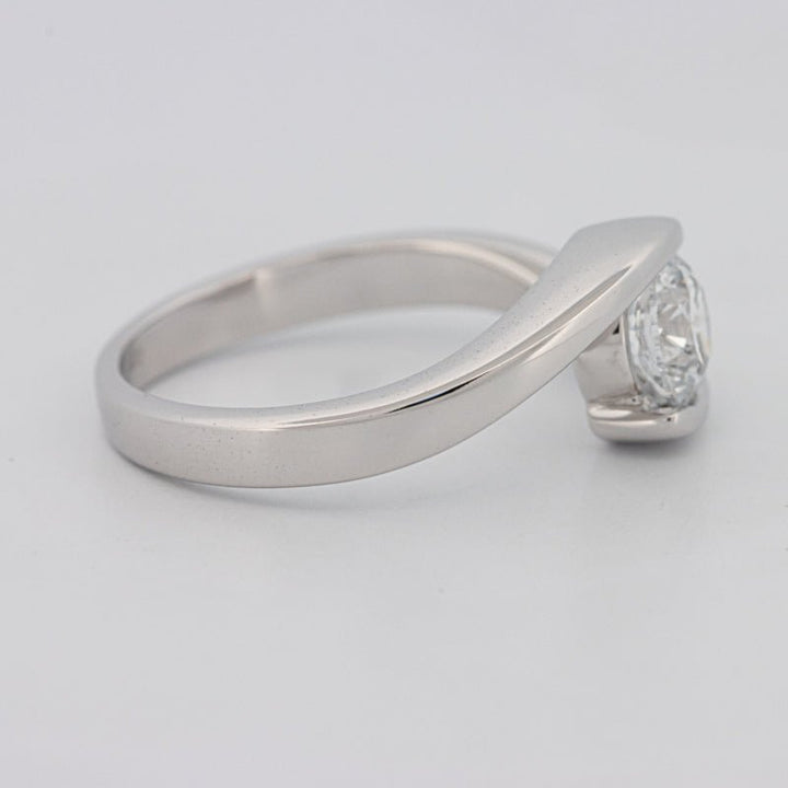 0.85 CT "Single Twist" Ring (LG) - ZIZOV DIAMONDS