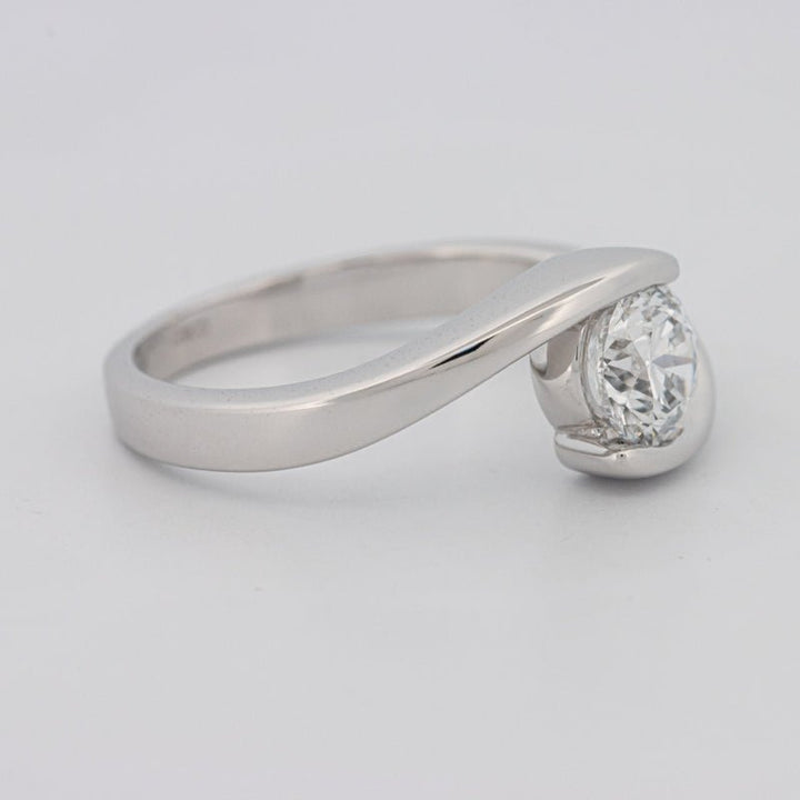 0.85 CT "Single Twist" Ring (LG) - ZIZOV DIAMONDS