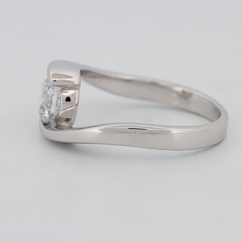 0.85 CT "Single Twist" Ring (LG) - ZIZOV DIAMONDS