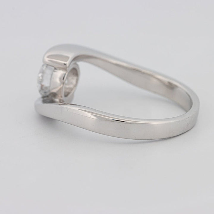 0.85 CT "Single Twist" Ring (LG) - ZIZOV DIAMONDS