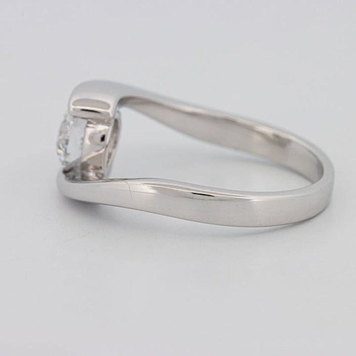 0.85 CT "Single Twist" Ring (LG) - ZIZOV DIAMONDS