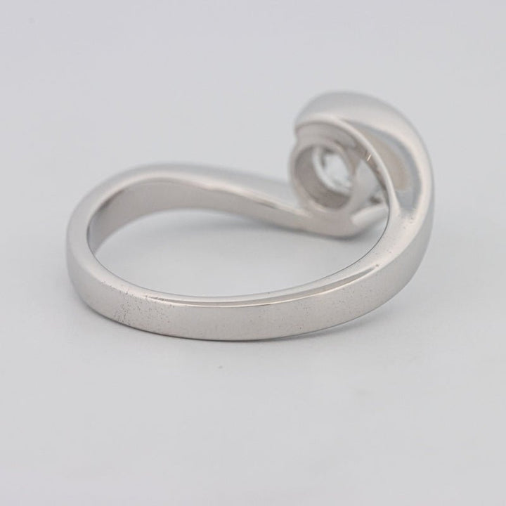 0.85 CT "Single Twist" Ring (LG) - ZIZOV DIAMONDS