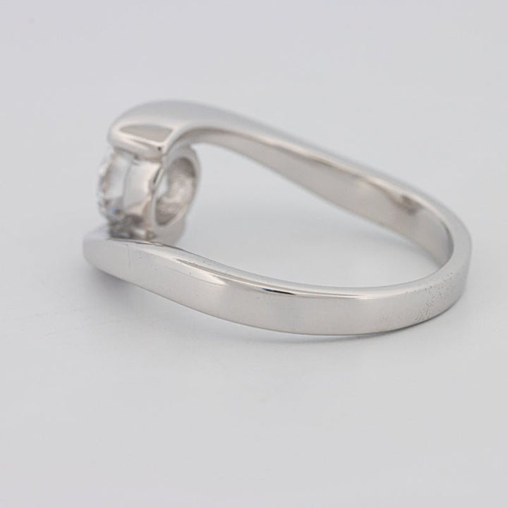 0.85 CT "Single Twist" Ring (LG) - ZIZOV DIAMONDS