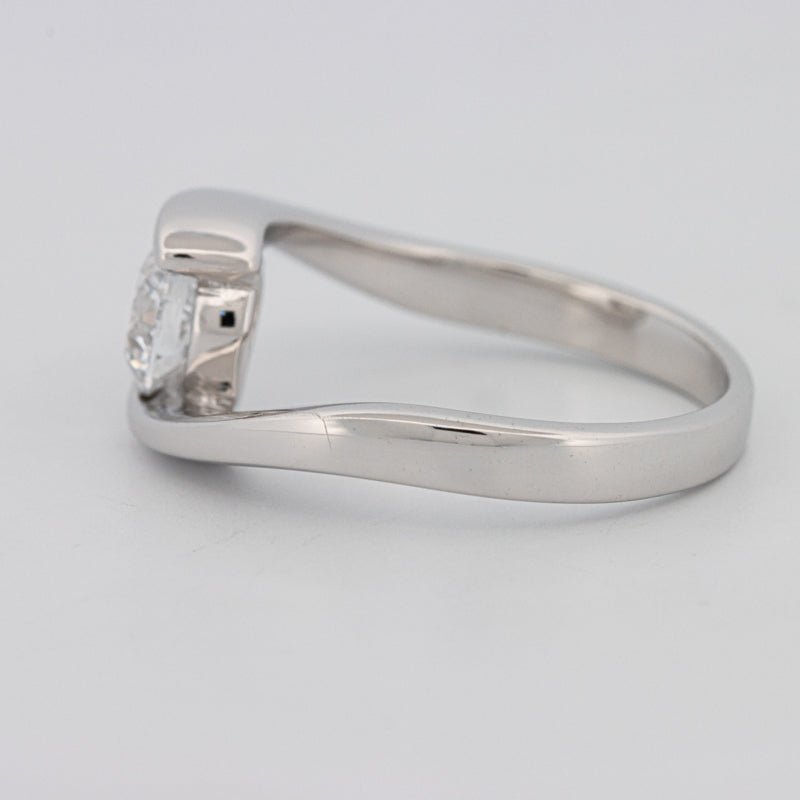 0.85 CT "Single Twist" Ring (LG) - ZIZOV DIAMONDS