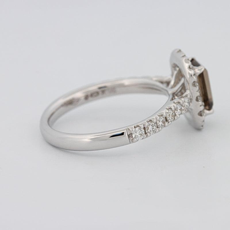 0.90 CT Emerald Quartz Flumé Halo Ring - ZIZOV DIAMONDS