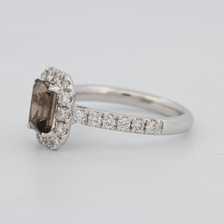 0.90 CT Emerald Quartz Flumé Halo Ring - ZIZOV DIAMONDS