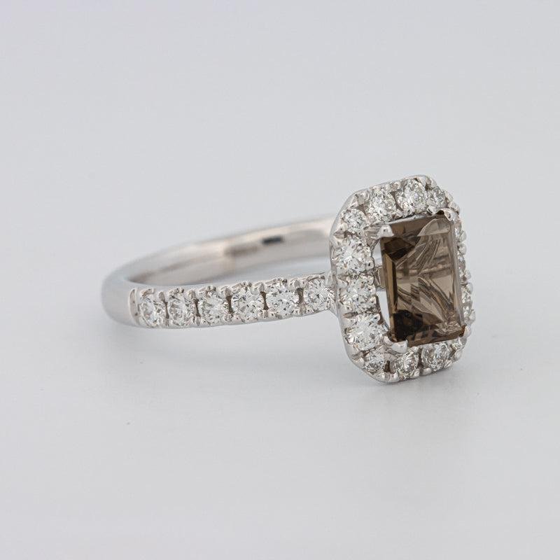 0.90 CT Emerald Quartz Flumé Halo Ring - ZIZOV DIAMONDS