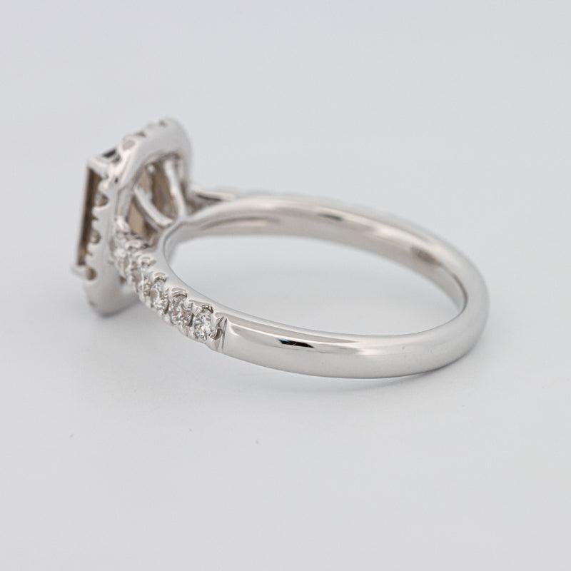 0.90 CT Emerald Quartz Flumé Halo Ring - ZIZOV DIAMONDS