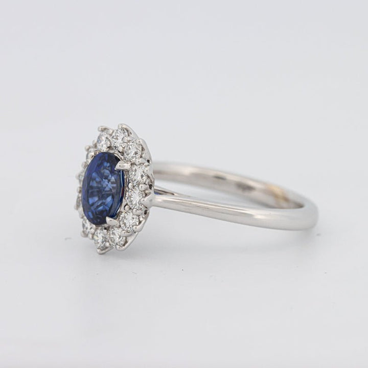 1 CT Oval Blue Sapphire Flower Ring - ZIZOV DIAMONDS