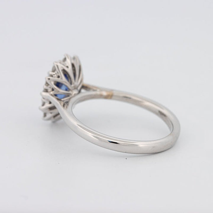 1 CT Oval Blue Sapphire Flower Ring - ZIZOV DIAMONDS