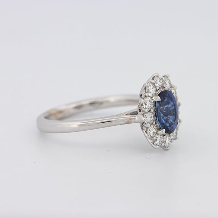 1 CT Oval Blue Sapphire Flower Ring - ZIZOV DIAMONDS