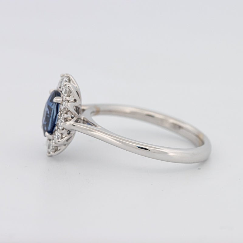 1 CT Oval Blue Sapphire Flower Ring - ZIZOV DIAMONDS